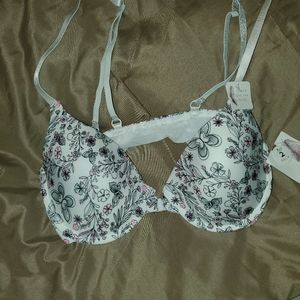 Jassica Simpson Womans Size 36 B Underwire Molded